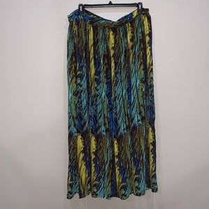 🌺 3/$25 Floor length skirt